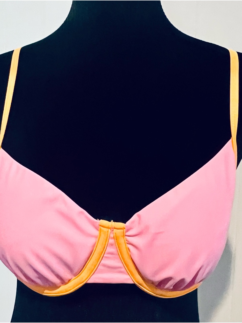 WILD FABLE  Pink Bikini Top with Orange Trim. Size Small.  Hand wash.  B8